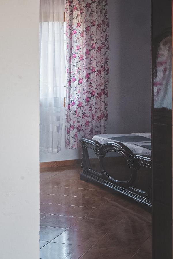 Apartments Mehmeti Влёра Экстерьер фото